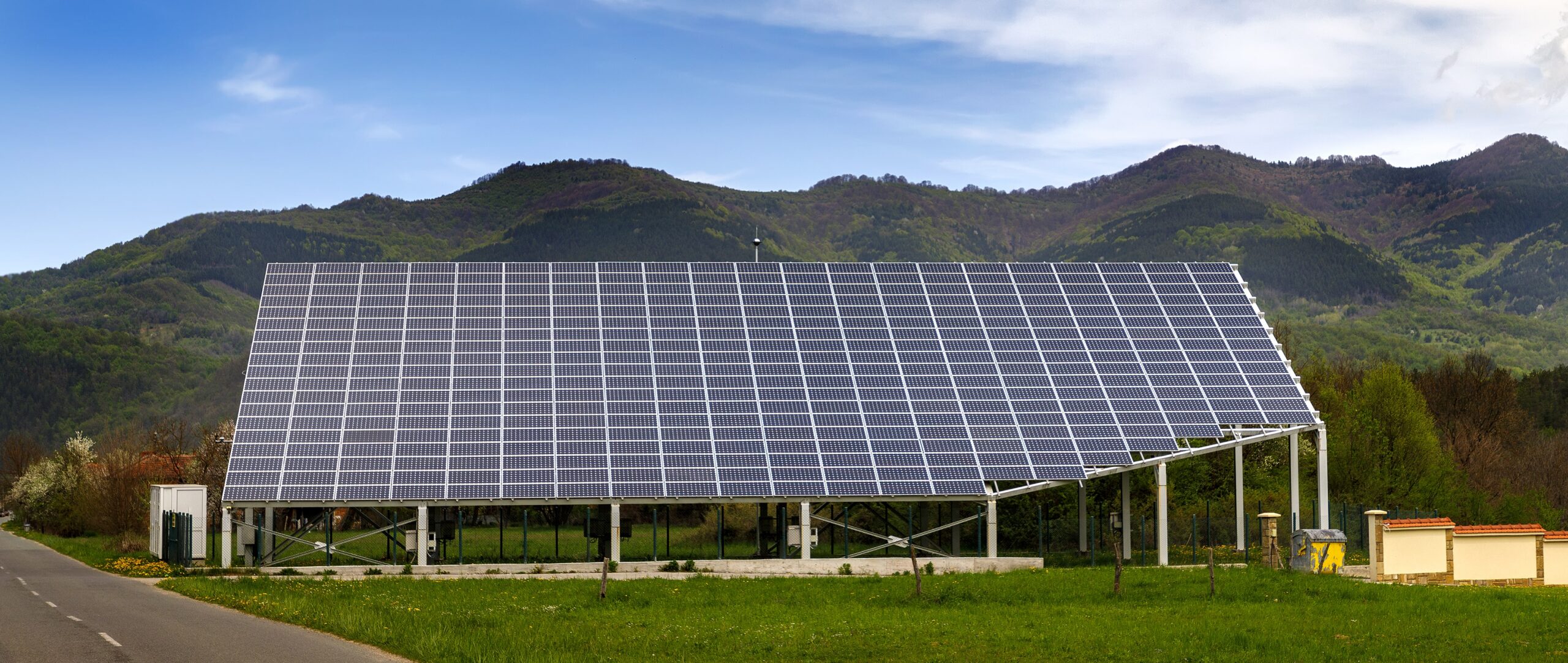 JA Solar Panels UK